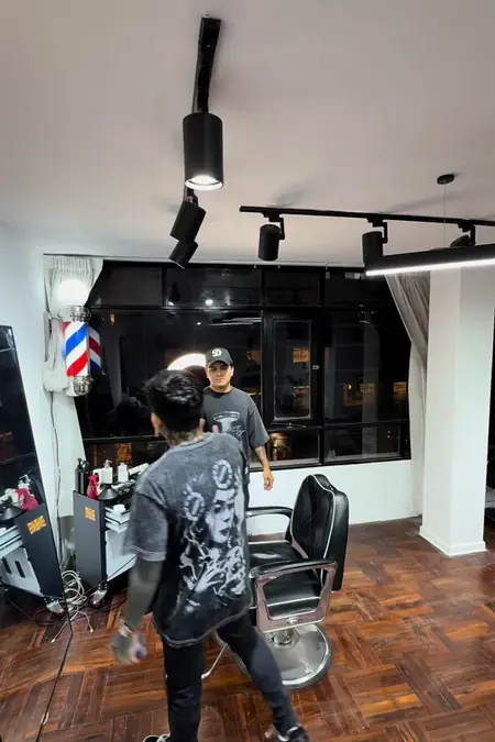 La barbería por dentro